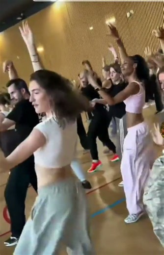 choreograph and 🔥 twixt