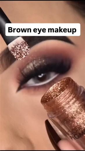 Anu 💞 on Instagram: "Beautiful eyes makeup tutorial 👆😇 #viralvideos #intagramreels #newreels #eyemakeuptutorial #eyemakeuptutorial #newreels #newreels #viralvideos #eyemakeuptutorial"
