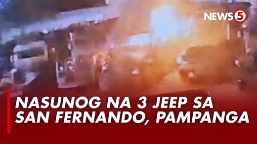 SINADYANG SUNUGIN? Sapul sa CCTV ang pagtupok ng apoy sa tatlong jeepney sa Bulaon Public Market sa San Fernando, Pampanga pasado alas-3 ng madaling araw nitong Lunes, Jan. 26. Sinubukan pang iligtas ng isa sa may-ari ang kanyang jeep, ngunit tuluyan pa rin itong nasunog. Bukod sa tatlong jeep, may tatlo pang nakaparadang jeep na bahagyang naapektuhan ng apoy. Ayon sa mga awtoridad, tinatayang nasa P450,000 hanggang P600,000 ang halaga ng mga ari-arian na nasunog. Sa ngayon, hawak na ng pulisya 