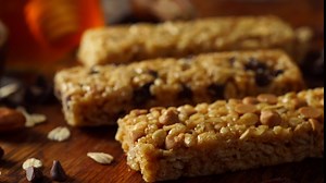 Sunbelt Bakery Raspberry Fruit & Grain Bars, 96 Count