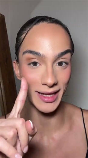 pubIi Tutorial de sombras de ojos con las nuevas paletas todo en 1 Naked Shaped Palette de @urban