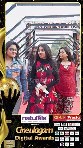 Super Singer #maanasi & #priyanka😍 at #CineulagamDigitalAwards🤩