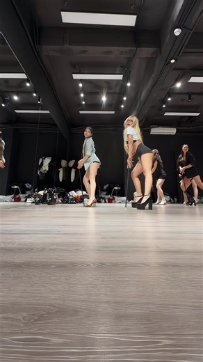 Video của Mei Mei (@meii__meii) với bản nhạc nhạc nền - Mei Mei