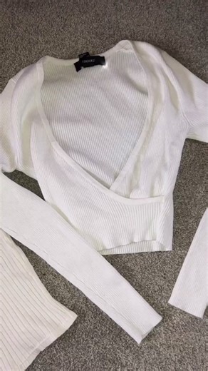 Dying Clothes Olive Green: Upcycle Process for Winter Wardrobe