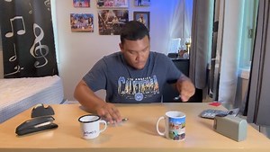 113K views · 4.6K reactions | School supply pen tap beat (Drop it like it’s hot x Despacito remix)  @daddyyankee @luisfonsi @snoopdogg #pentapping | Lenstrumental | Facebook