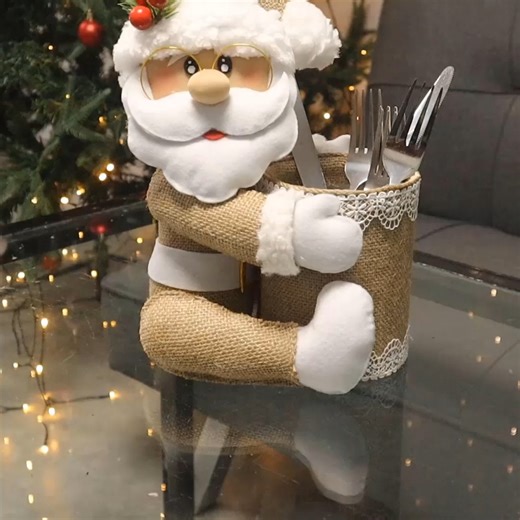 DIY burlap Santa utensil holder | Life and Fun Story