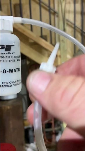 One man brake bleeder