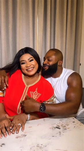 Joke Jigan jegunmah on Instagram: "Produced by joke jigan Jegunmah As directed by @kayalubarika PM by olayinka oladele omo_eshoikoyi1 Corrdinator @sholaakintundelagata First unit @kaycamalabereibrarahim Second unit @omo_labaika1 Gaffer @Nureni..film Art director @tunde_eleniyannn Sound Recordist @olasoundit1 Continuity @Omolara_007 @ebonyglams_touch Can tech @brown smiles 003 Editor @olushayo_tms Script by @olamij_jigan Location diver Odunayo gunshot Cast @therealfemiadekanye @theladyjokelet @ak