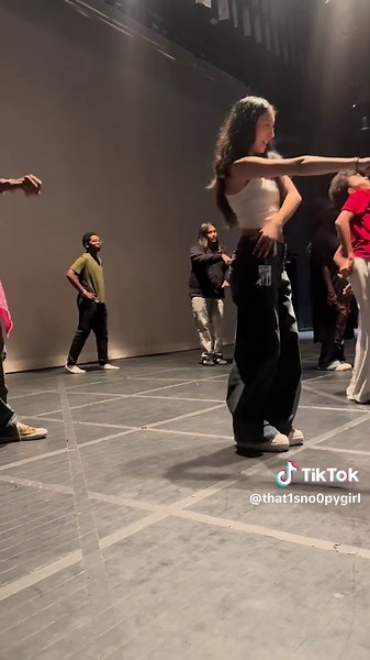 Captivating Dance Debut: KATSEYE's First Performance