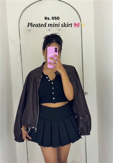 Pleated mini skirt 🎀✨ Size:M,L,XL Product code:smini