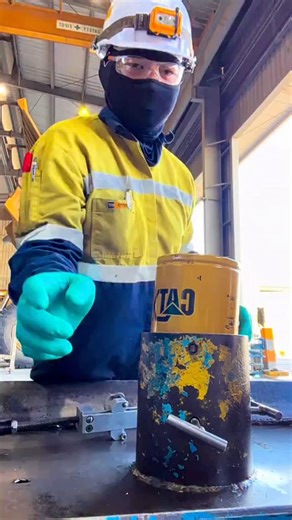 Ever wondered what’s inside a heavy-duty oil filter? We’re breaking down this CAT filter to analyze its contents. This detailed inspection helps us understand engine health and prevent future issues, ensuring our equipment runs smoothly. Opening up a used CAT filter for a thorough inspection. Each pleat is carefully examined to assess wear and tear, providing crucial insights into machine performance. Welcome to Congo Trading Parts. Located in the heart of Pointe Noire, we specialize in providin