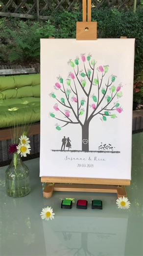 Fingerabdruck Leinwand als #gästebuch zur #hochzeit ❤️ #weddingtree #weddingtrees #hochzeitsgästebuch #fingerprintguestbook #gästebuchidee #gästebuchalternative #hochzeitsinspo #hochzeitsinspiration