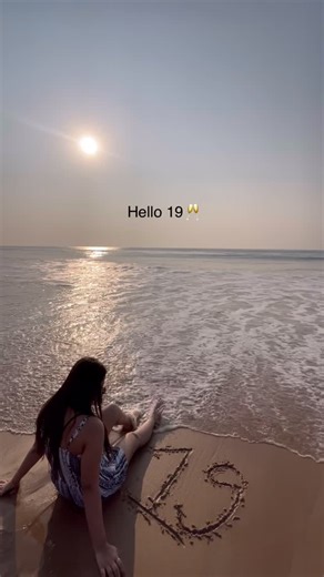 𝑪𝒉𝒂𝒉𝒂𝒕 on Instagram: "Heyaaaa!! 19🥂💋 #19thBirthday #Chapter19 #BornIn2006 #BirthdayVibes #BirthdayGirl #GlowAt19 #TeenToAdult #Level19 #BirthdayMood #SelfLove #BirthdayPost #InstaBirthday #CuteVibes #ThatGirl #CelebratingMe 💖"