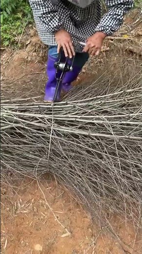 🪵⚙️ Super Tight Bundle: Hand-Cranked Cable Winch Tightener!#shorts