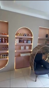 Ce n’est pas un lounge, c’est votre SPA de luxe : Caprice Home Luxury. Profitez de notre offre spéciale Pâques : -10% sur tous les soins, avec cocktail et amuses-bouches à volonté. Réservez dès maintenant au 07 01 90 52 14. #CapriceHomeLuxury #SPA #BienÊtre | Caprices d'été Skincare & Spa