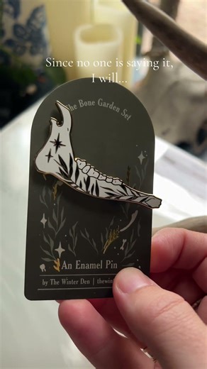 Pins are such a great addition to an outfit, such a tiny thing can make you feel so fancy and there