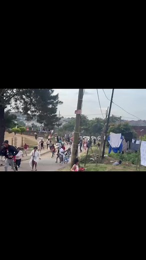 Ibuhlungu lento — ibuhlungu leyonto: izingoma nezindaba ezibuhlungu