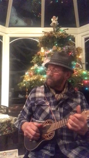 Here's "Peacock's Ukulele Break-down" from Xmas 2020. Enjoy! | Chas & Dave (official)