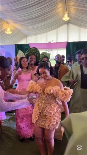 Bride's lovely reception entrance dress 👗🥰. #wedding. #viralwedding. #youtubeshort