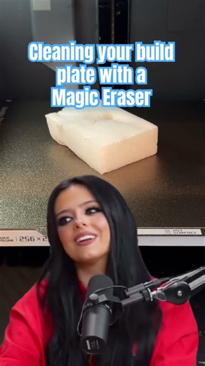 Cleaning a build plate with a Magic Eraser 🙌 #3dprintingtips #bambulab #3dprinting