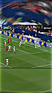 Vozinha 40 Tahun Catat 7 Saves dan Clean Sheet vs Spanyol