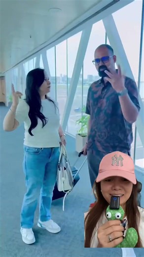 Left my phone on the plane ⁉️because of a viral video 😱