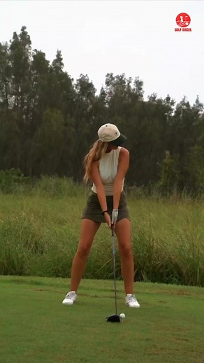 Female golf lovers swing shot #short | Golf Model
