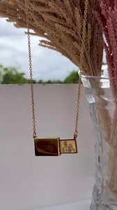 15K views · 544 reactions | Carry your favorite photo together inside this locket necklace everyday. 梁 | Stop and Style | Facebook