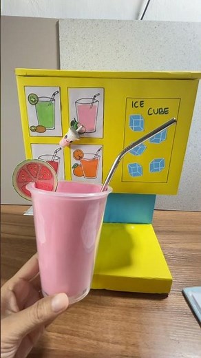 Let's drink healthy juice! 🥰 #diycrafts #cardboardcraft #cardboard #juice #papersquishy