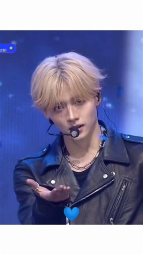 sangwon use sign language at show champion #SANGWON #LEESANGWON #ALPHADRIVEONE #상원 #이상원