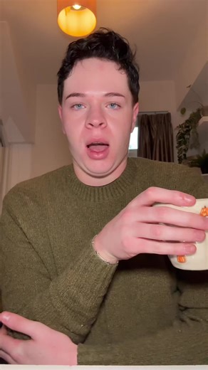 Out on the razz ladies… Products used: @nyxcosmetics_uk Buttamelt Glaze in Shade 1, Wonderstix Contour in Shade Light Medium, Jelly Job lipgloss in shade Honey it’s Jelly, Lip Lingerie in Cuff me @Garnier UK Daily UV in Invisible @MaybellineUK Fit me pressed powder in translucent @thebeautycrop Glass Skin Setting Mist @L'Oréal Paris UK n Shade 635 and Hairspray Slick Back #GRWM #STORYTIME #Makeup #naturalmakeup #nightout