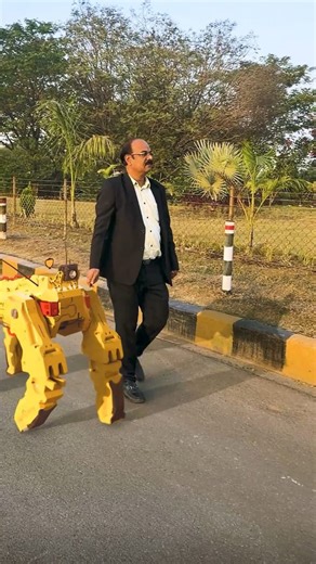 @Skill Developer on Instagram: "Is this RoboDog real or computer-generated? 🤖🎥 . In this video, you’ll see a real-life walking shot enhanced with CGI/VFX, created to demonstrate the practical skills students learn at Shubhkamna Institute. From planning the shot to final VFX compositing, this is exactly the kind of work our students are trained to create. 🎓 Admissions Open Learn VFX, CGI, Animation & Video Editing with hands-on projects and industry-oriented training. 📍 Shubhkamna Institute �