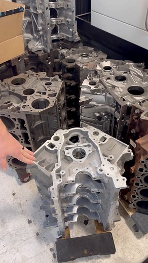How long? Quality takes time #engineshop #enginebuild #enginebuilding #enginerepair #enginerebuild | Dave's Engines