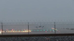 You wouldn't want to be a nervous flyer in this weather... Winds of nearly 50 mph caused travel delays into Las Vegas as some planes struggle to land. http://nbcnews.to/1FTgmPo | NBC News