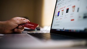 Online shopping in India gets pandemic boost, e retail market grows 25% in FY21 - BusinessToday