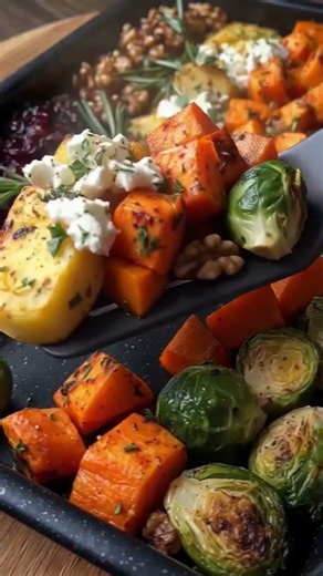 Roasted Fall Vegetable Platter with Feta & Cranberry Sauce #comfortfood #food