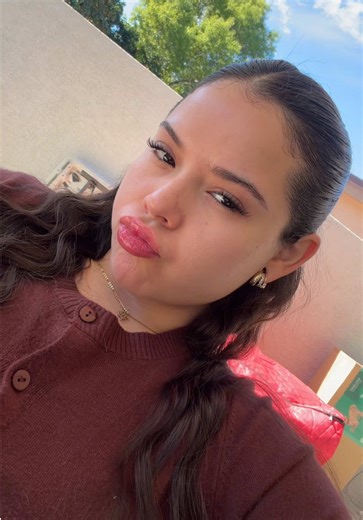 evie (@simplyeviee)’s videos with original sound - cinemacloudz