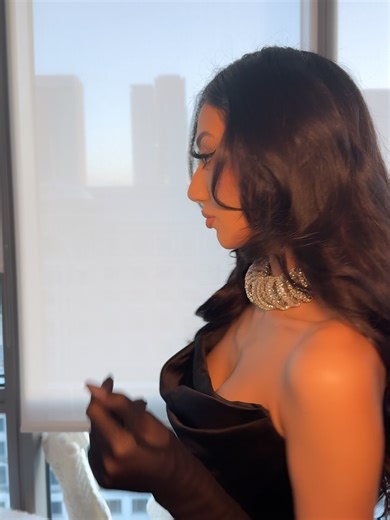 TAM KAUR | last night | Instagram