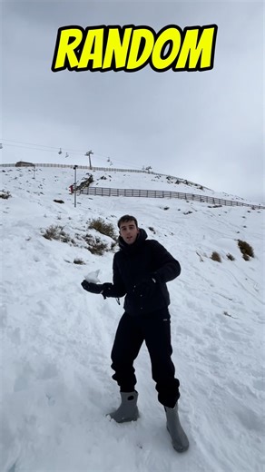 This is why randomness becomes epic. #carnivalwithredshorts