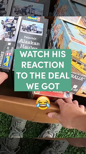 Amazing Garage Sale Finds! Activity Set, Frosty, Santa - Haul