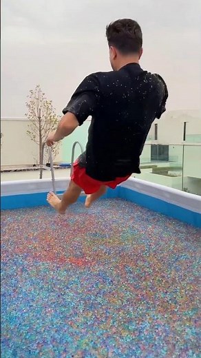 قفزة غيث بالمقلوب بمسبح الاوربيز😱🤯🏊🎉 #غيث_مروان #سارة_الورع