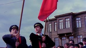 Zeki Alasya - Metin Akpınar'ın "Hasip ile Nasip Filminin" Çekildiği Yerler! Hasip ile Nasip Nerede Çekildi? 1976 Yılı yapımı olan Hasip ile Nasip filmi İstanbul Kartal Yakacık'ta çekilmiştir. Hasip ile Nasip Filmi Oyuncuları: #ZekiAlasya , #MetinAkpınar , Güngör Bayrak , Şevket Altuğ , Erol Keskin , ve İhsan Yüce gibi birçok isim yer almıştır. Senaryosu Umur Bugay'ın olan filmin yönetmeni Atıf Yılmaz'dır Yapımcısı Memduh Ün olan filmde 1976 yılında gösterime girmiştir. | Ümit ATEŞ