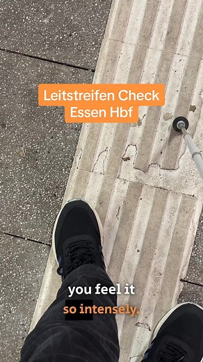 In Essen schmeckt nicht nur das Essen 😎 | Leitstreifen Check Essen Hbf #blindlifefamily #gesetzlichblind #blind #leitstreifen #check #inklusion