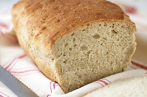 Receta de pan de quinoa amasado en amasadora