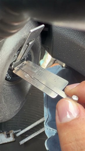 Professional key for cars the secret tool of locksmiths 💵🦾🔥 #diy #tips #usa