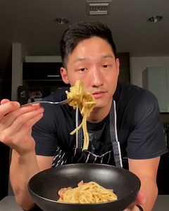 This is the Michelin-starred chef-approved way to make carbonara 🍝😋 | LADbible