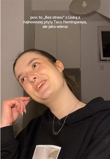 Bez stresu: Wiersz inspirowany Taco Hemingwayem