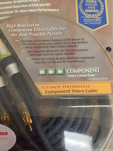 Monster Cable “MonsterVideo 3” – New Sealed Component Video Cable (2m / 6.6 ft)