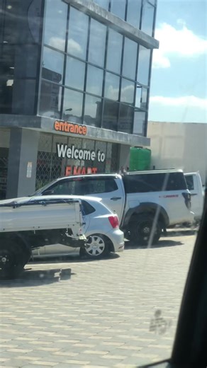 Stanced Polo vs. Bakkie: Contrasting Personalities in Parking