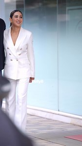 Sara Ali Khan Wearing Beautiful Outfit She So Gorgeous Look #saraalikhan #spotted #bollywood #epicreator #fashion EpiCreator | EpiCreator